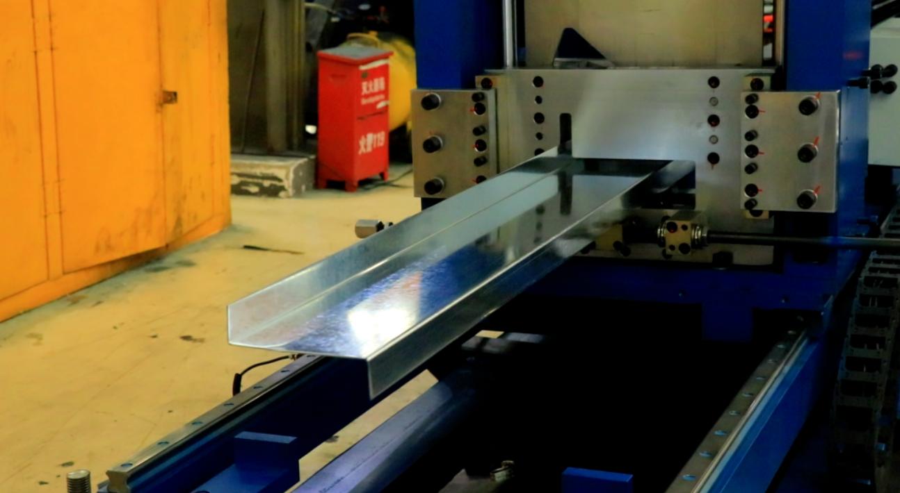 Advantages of Dedicated Roll Forming Lines