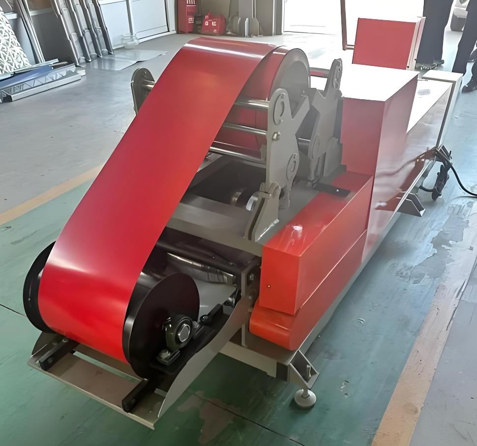 Portable seamless gutter machines